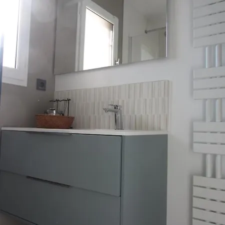 D B&B Teloché